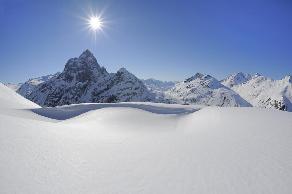 Posthotel Strengen Am Arlberg Esterno foto
